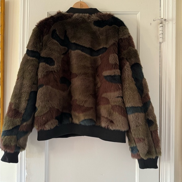 Anthropologie Marrakech Alyssa Green Camo Faux Fur Bomber Jacket - Picture 6 of 12